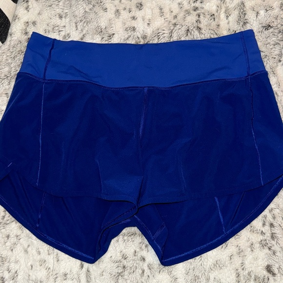 Lulu Shorts - Picture 1 of 3